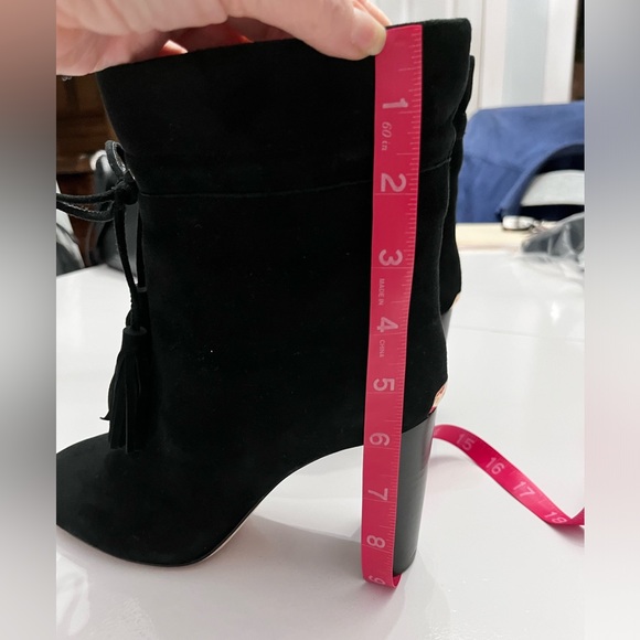 KATE SPADE | 8 | Black Suede - Picture 5 of 16